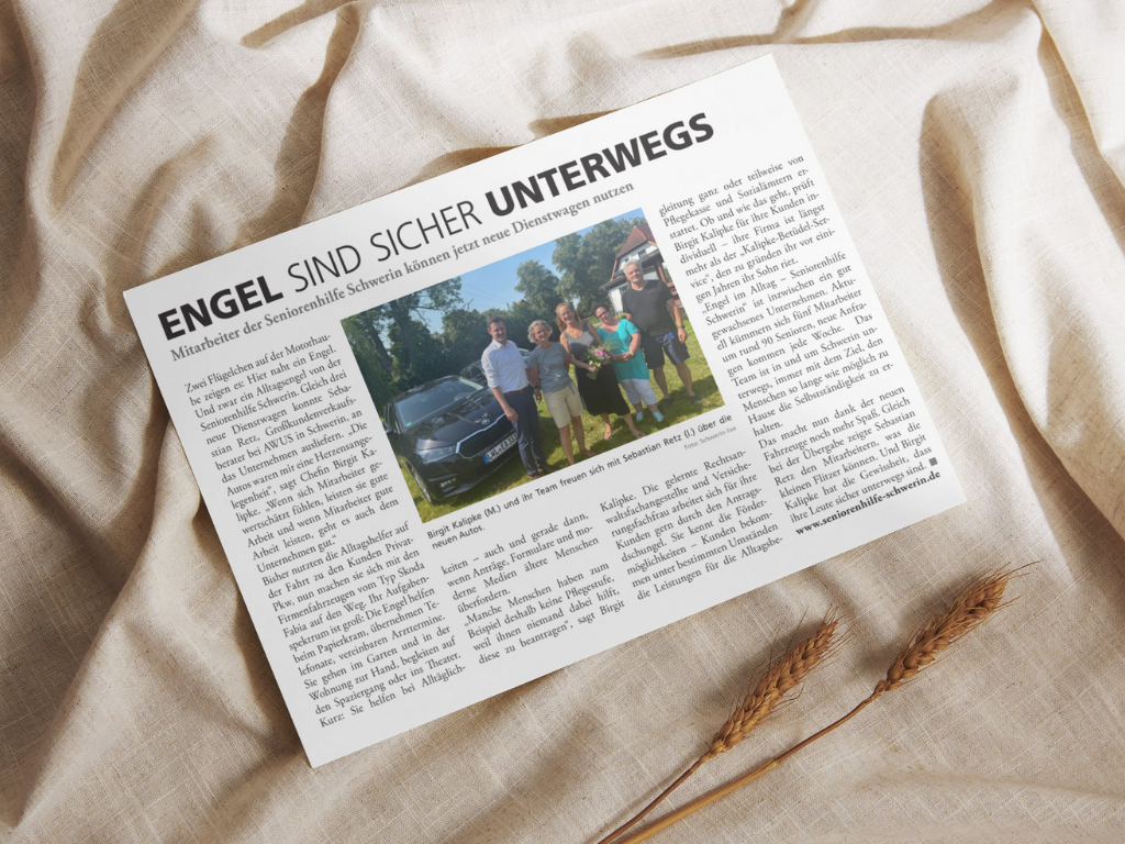 Bild von dem Zeitungsartikel über die neuen Dienstwagen der SEniorenhilfe